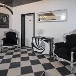 Designpension Traumschloss Garni Hotel 2*