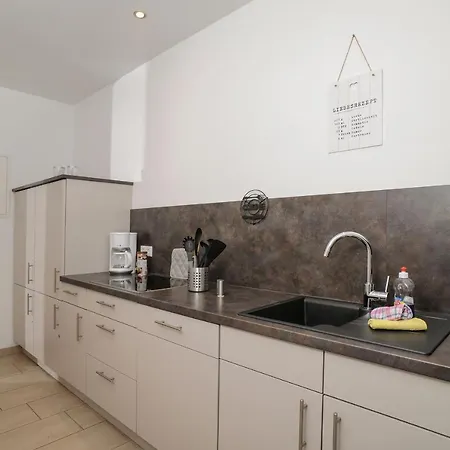 Designpension Traumschloss Garni فندق فيرنغروده