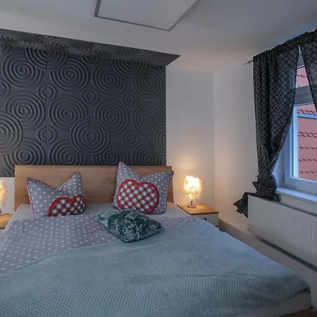 Designpension Traumschloss Garni 2*