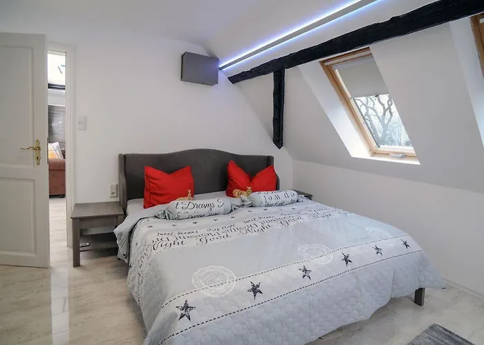 Designpension Traumschloss Garni Hotell 2*