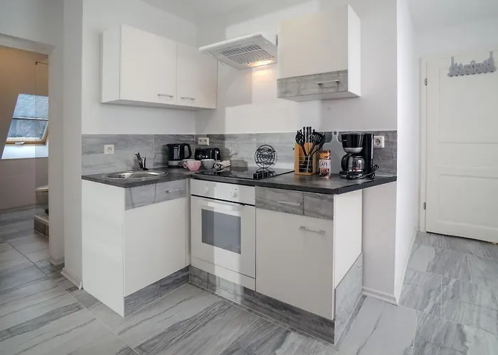 Designpension Traumschloss Garni Hotell 2*