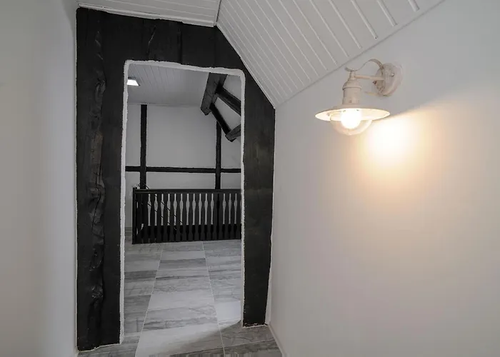 Designpension Traumschloss Garni Hotell 2*