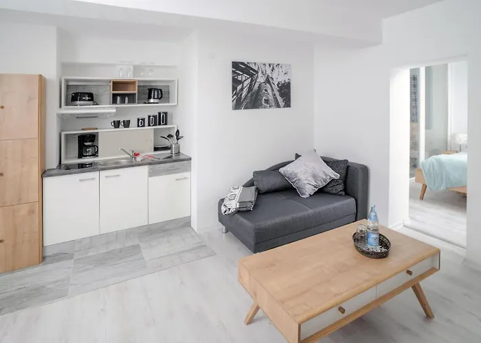 Designpension Traumschloss Garni 2*